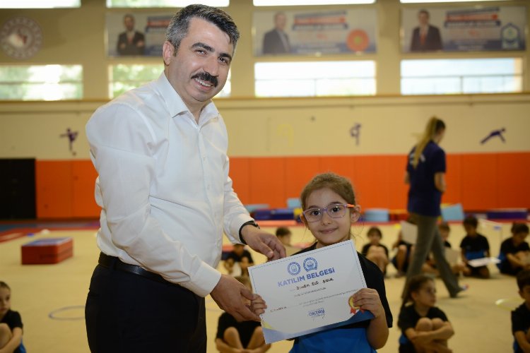 Bursa Yıldırım'da yaz okullarında sertifika heyecanı -