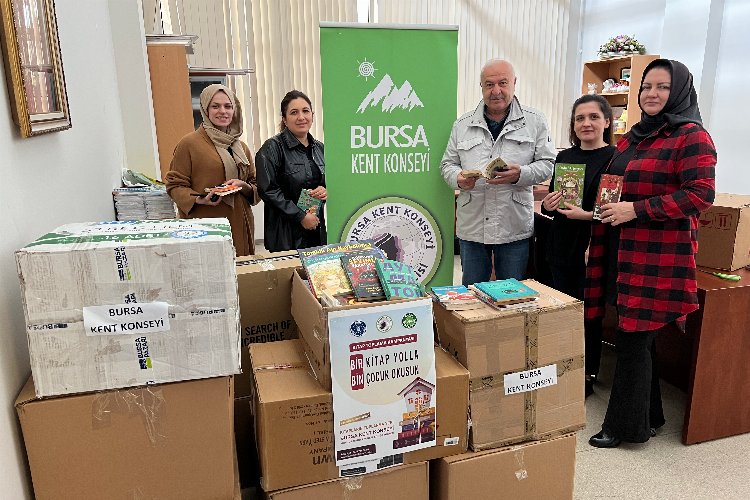 Bursalı kadınlardan afet bölgesine kitap desteği -
