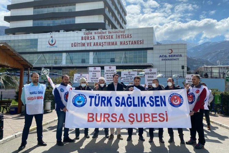 Bursalı sağlıkçılardan 'hak' mücadelesi -