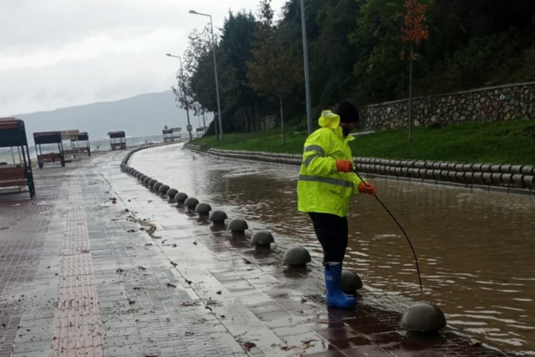 BUSKİ ekipleri sahil bölgelerinde teyakkuzda -