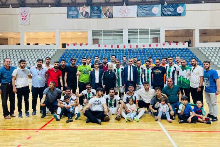 Büyük Bingöl Spor, Futsal Süper Ligi’nde yarı finalde -