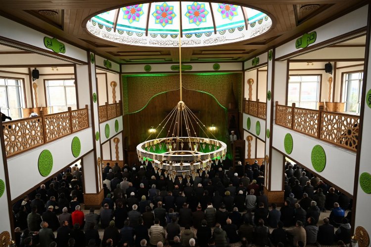 Büyükşehir katkılı Kartepe İstasyon Camii Kocaeli'de ibadete açıldı -