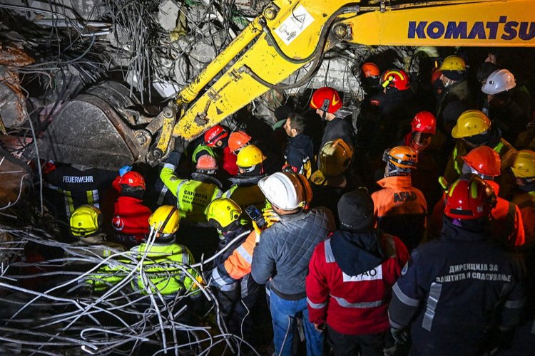 ÇAK-TİM Adıyaman’da Meltem Ünsal’ı sağ kurtardı -