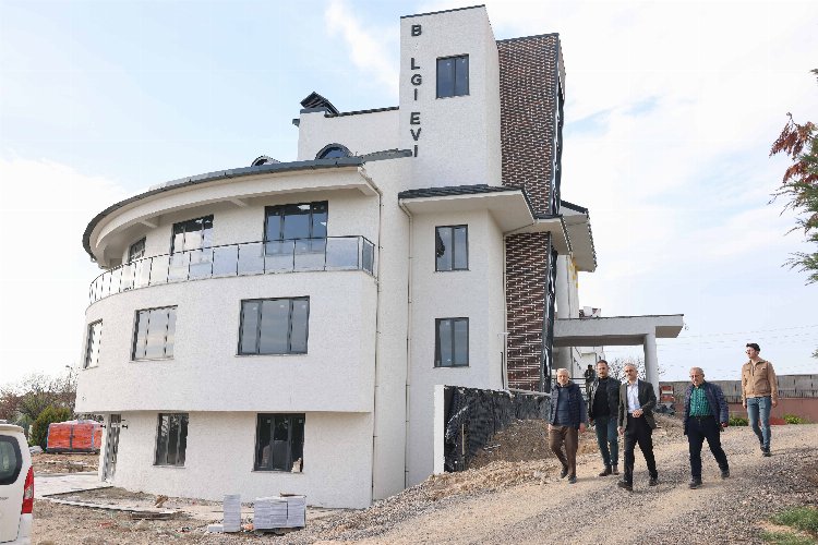 Çayırova'da Başkan Çiftçi projeleri yerinde inceledi -