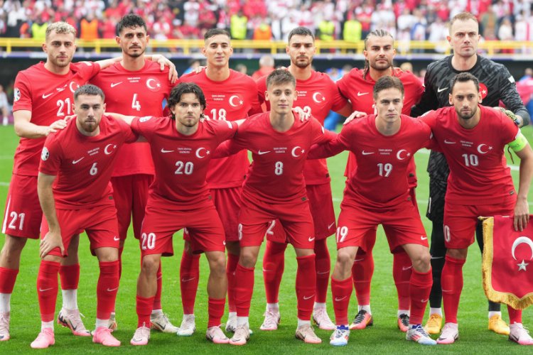 Çayırova’da milli maç heyecanı dev ekranda yaşanacak -