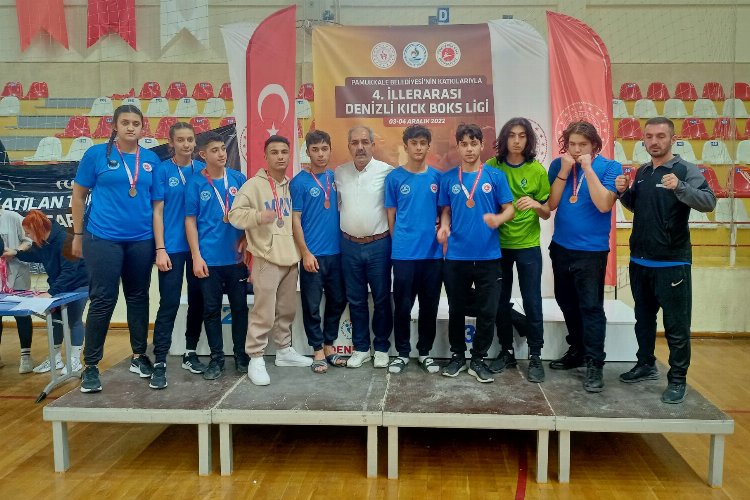 Çayırova'ya karatede 7, kickboksta 6 madalya -
