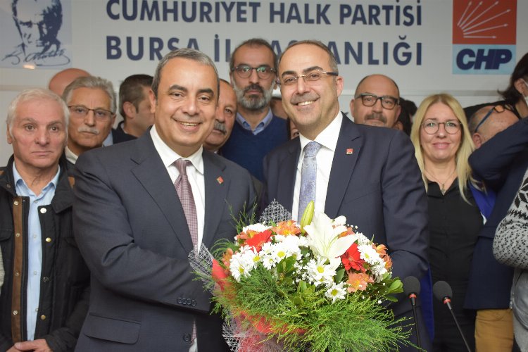 CHP Bursa İl Başkanlığı'nda devir teslim -