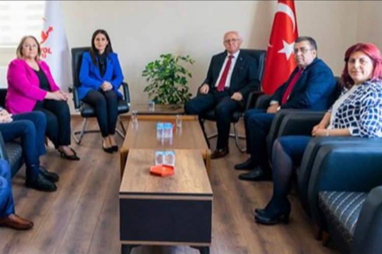 CHP'den 8 partiye bayram ziyareti -