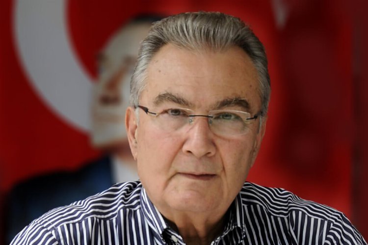 CHP eski Genel Başkanı Deniz Baykal vefat etti -