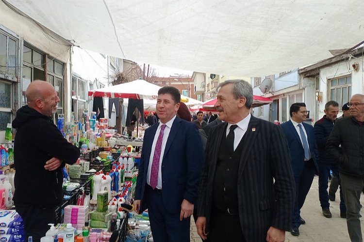 CHP'li aday adayları Pazaryeri'nde kendilerini tanıttı -