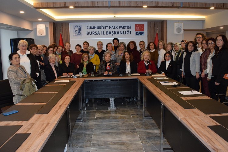 CHP'li kadınlar Bursa'da eşitsizliğe dikkat çekti -