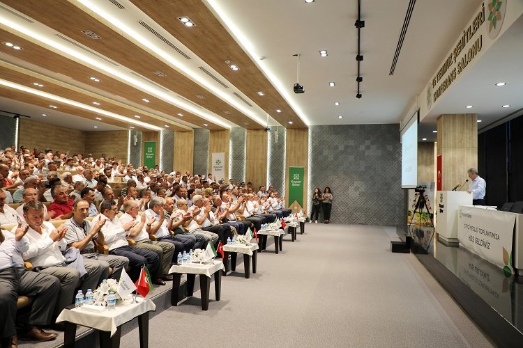 Çiftçi Meclisi'nden Akay'a tam destek -