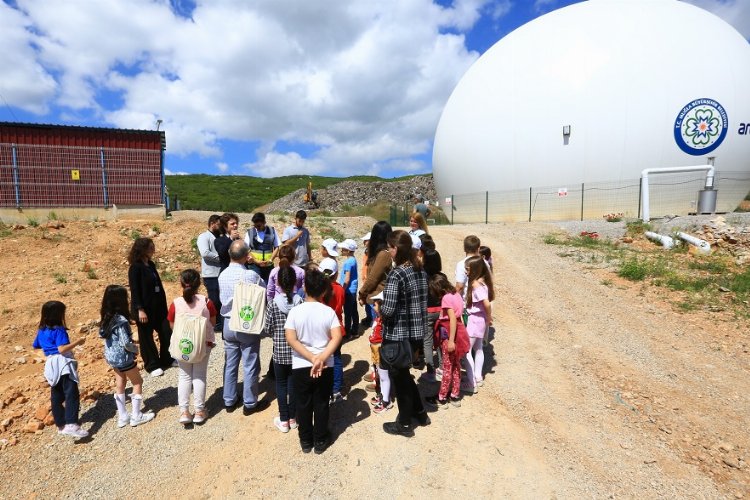 Çöpün serüvenini yerinde gördüler -