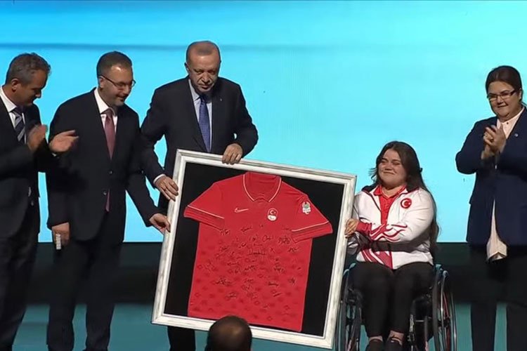 Cumhurbaşkanı Erdoğan'ın 'spor' aşkı -