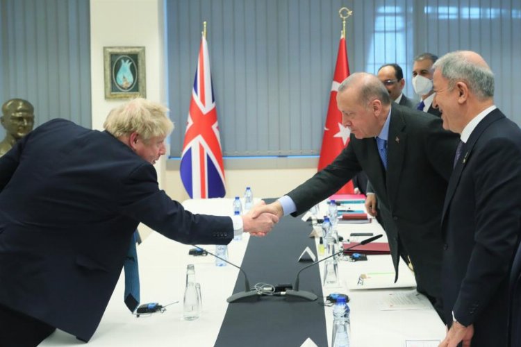 Cumhurbaşkanı Erdoğan, İngiltere Başbakanı ile görüştü -
