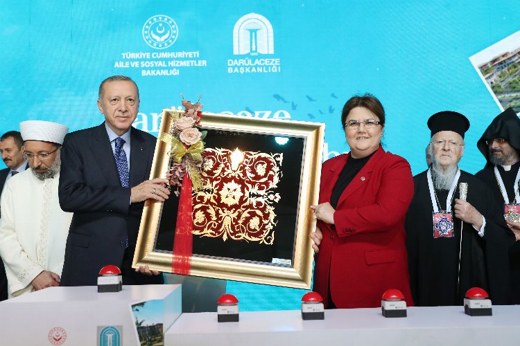 Cumhurbaşkanı Erdoğan: Yılda 2 milyar liralık sosyal bütçe 100 milyar liraya yaklaştı -