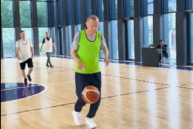 Cumhurbaşkanı Erdoğan basketbol maçı yaptı -