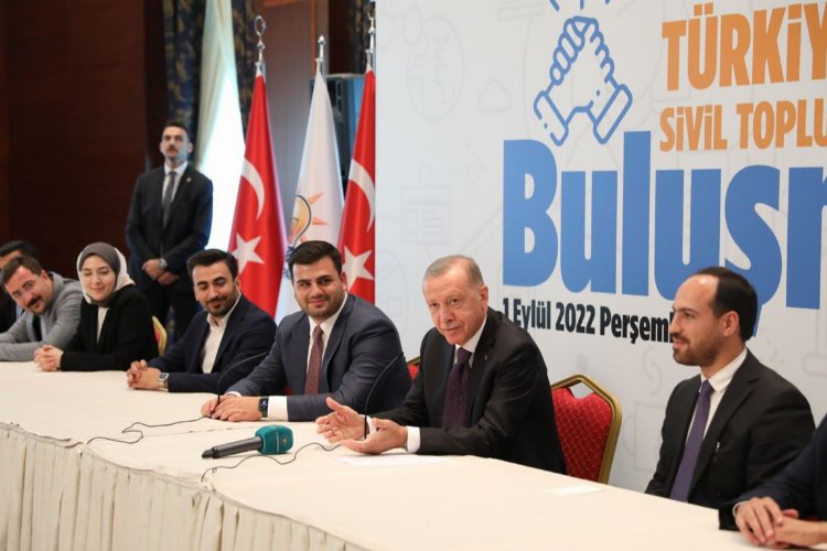 Cumhurbaşkanı Erdoğan'dan Gençlik STK buluşması -