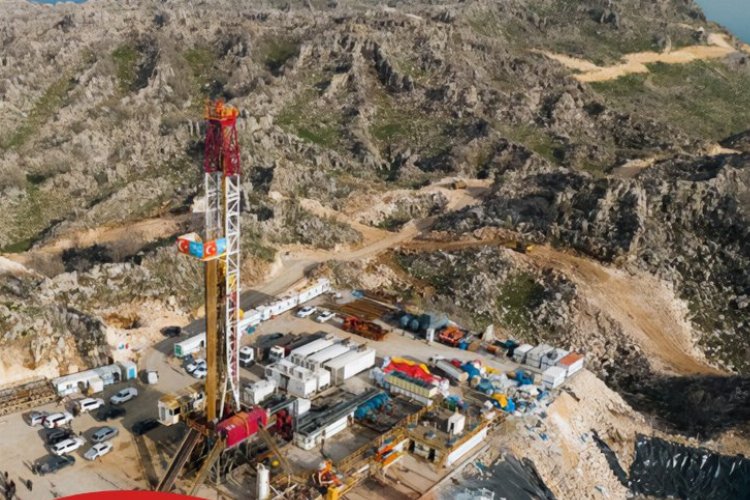 Cumhurbaşkanı Erdoğan'dan petrol müjdesi... Cudi Gabar'da petrol keşfedildi -
