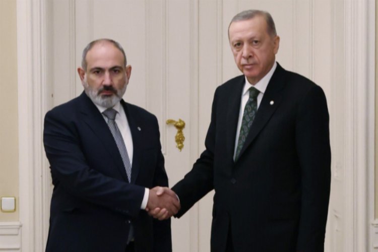 Cumhurbaşkanı Erdoğan, Paşinyan ile görüştü -
