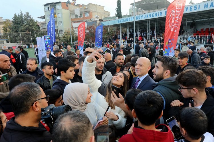 Cüneyt Çakır Gaziantep'te jübile yapacak -