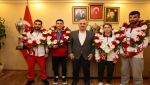 Darıca’nın dünya şampiyonlarına coşkulu karşılama