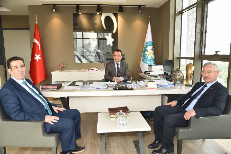 Defterdar Gezer’den Manisa Büyükşehir'e veda ziyareti -