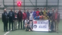 Demirci ailesinden maç sonrası tatlı ikramı… USTAGİLDE SPOR AKŞAMI
