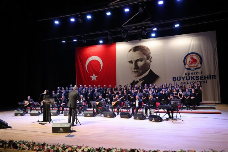 Denizli Büyükşehir'den Türk Halk Müziği konseri -