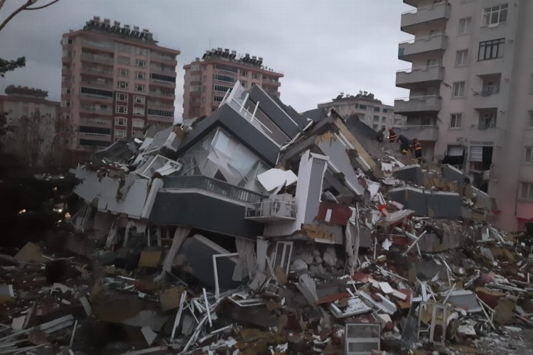 Deprem acı gerçekleri gösterdi! Devletin hesap sorma vakti -