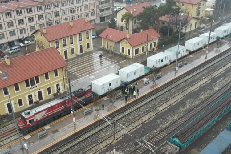 Deprem bölgesine yeni konteynerlerin sevkiyatı Bilecik'ten yapıldı -