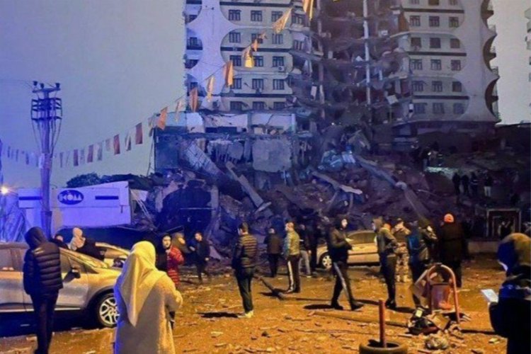 Depremde şuana kadar 145 kişi hayatını kaybetti -