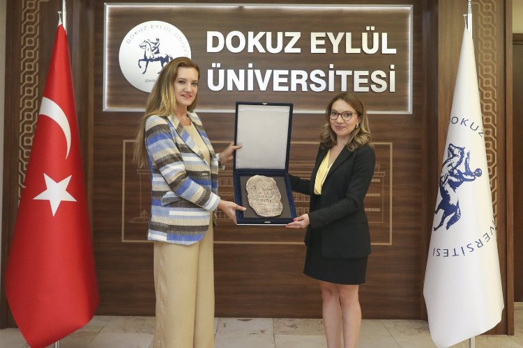 DEÜ’de hedef dünyada ilk 500 -
