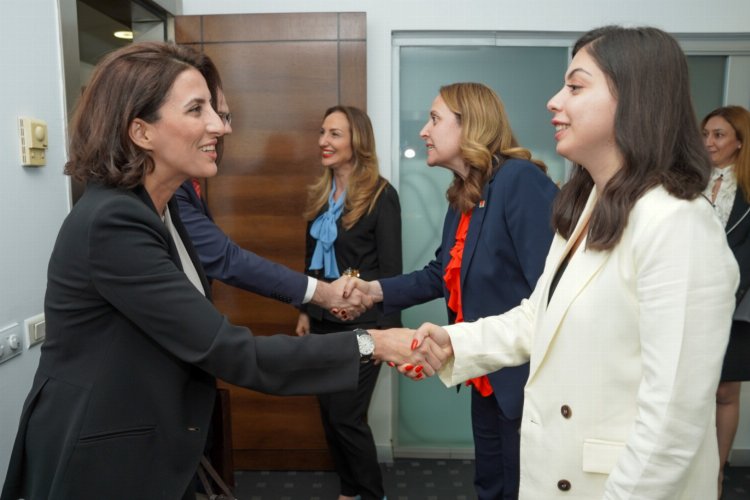 DEVA heyetleri, siyasi partilerle bayramlaştı -