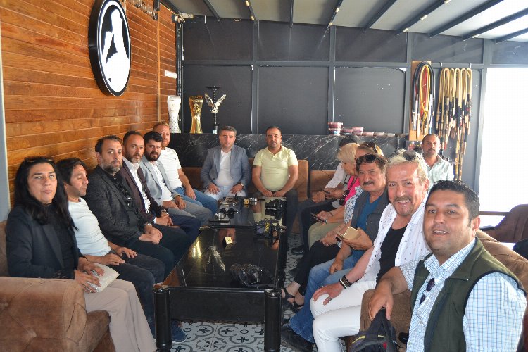 Didim MHP kahvaltıda basın ile bir araya aeldi -