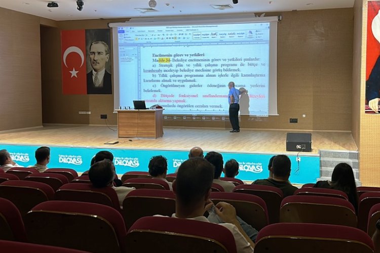 Dilovası Belediyesi'nde personele hizmet içi eğitim -