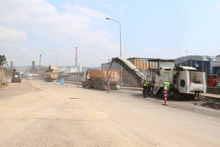Dilovası Liman Caddesi’nde üstyapı çalışması -