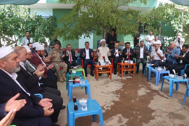 Diyanet İşleri Başkanı Erbaş’tan Derik'te taziye ziyareti -