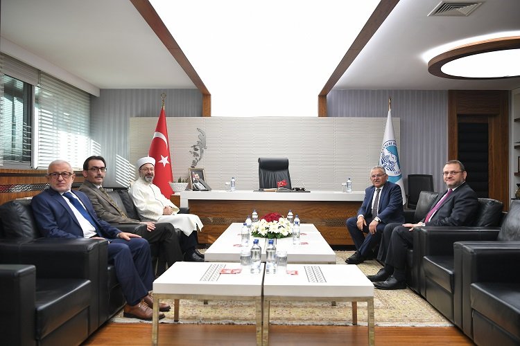 Diyanet İşleri Başkanı'ndan Büyükkılıç'a ziyaret -