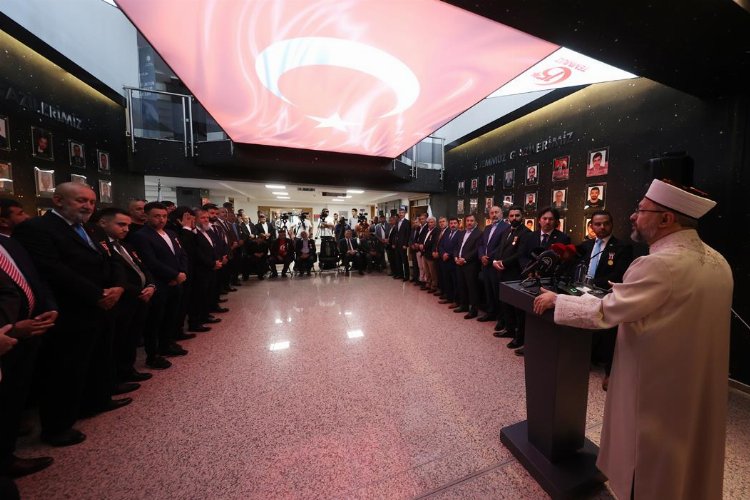 Diyanet'te 15 Temmuz'a özel köşe -