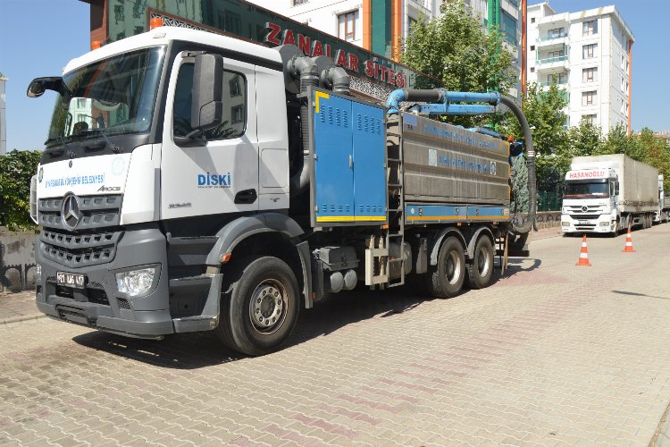Diyarbakır’da 1,5 milyon metre şebekede temizlik çalışması -