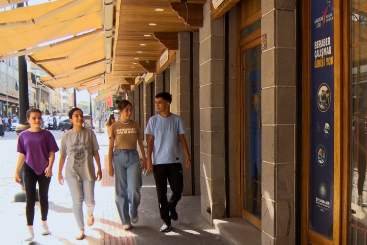 Diyarbakır’da 'Akademi Lise'de kayıtlar sürüyor -
