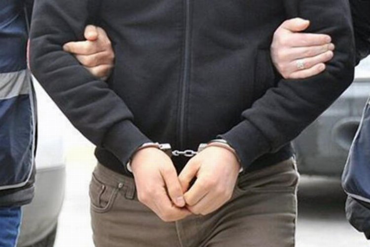 Diyarbakır’da anne ve babasını bıçaklayan şahıs yakalandı -
