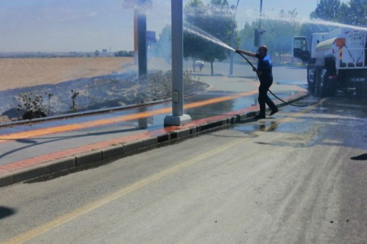 Diyarbakır’da anız yangını -