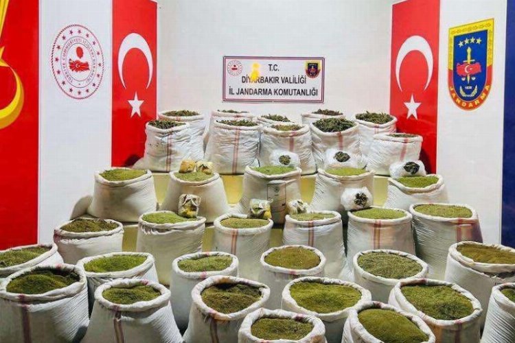 Diyarbakır'da terörün finans kaynaklarına 'Eren Abluka' darbesi -