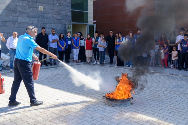 Diyarbakır İtfaiyesi'nden yangın tatbikatı -