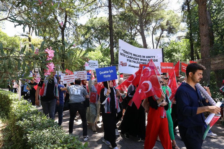 Dokuz Eylül'lü öğrencilerden Filistin dayanışması -