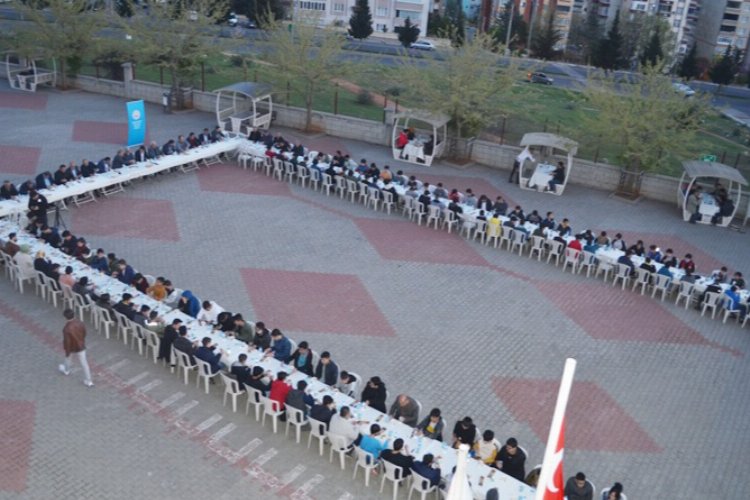 Dondurmanın Efendisi Kervancıoğlu: Gençlerimiz geleceğimizdir -
