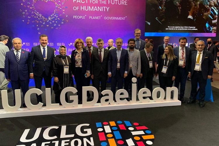 Dünya Belediyeler Birliği'ne Kütahya imzası -