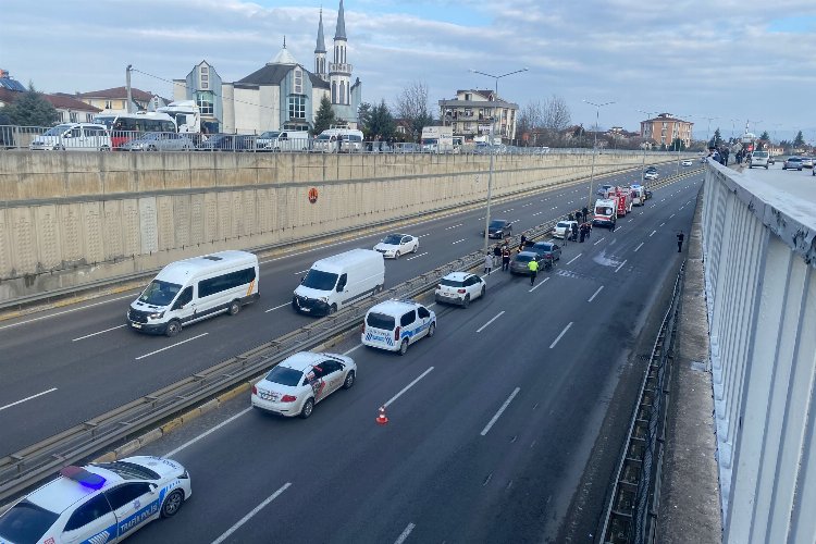 Düzce D-100'de zincirleme kaza: 1 yaralı -